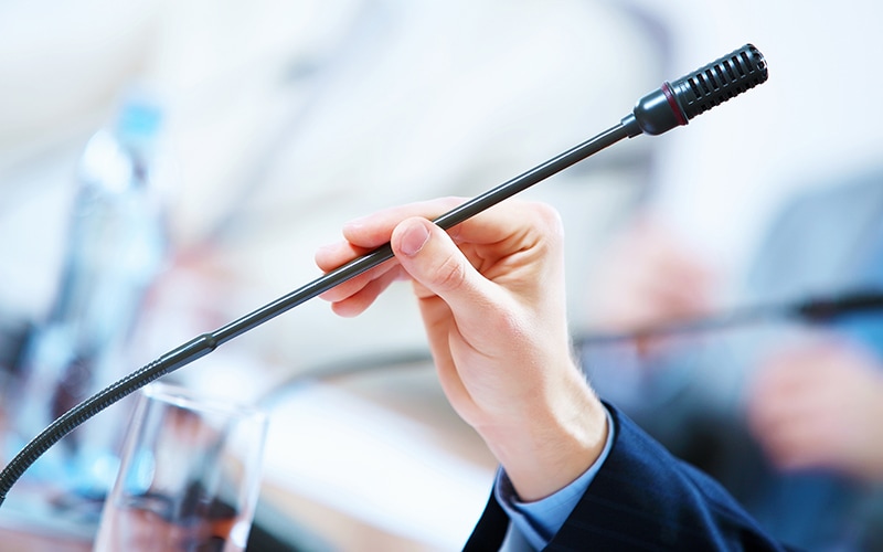 Der Texter für gute Geschäftsberichte